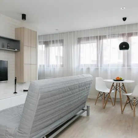 Wronia Apartment *
